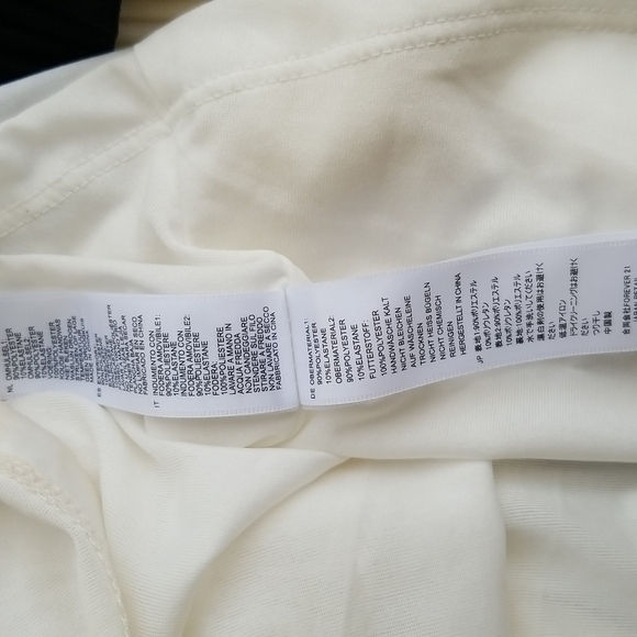 NWT Forever 21 women's cream/black pleated dress size medium - Picture 9 of 10